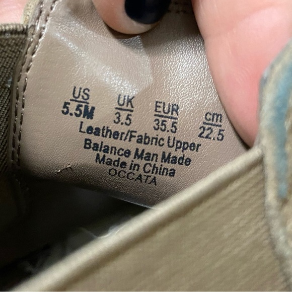 Franco Sarto Chelsea Boot - Picture 6 of 7